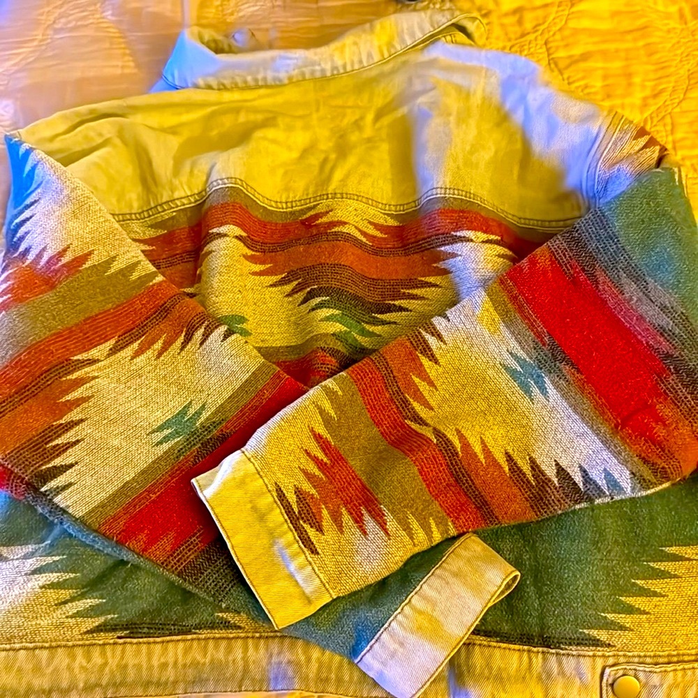Lumister Aztec Jacket - Picture 2 of 7